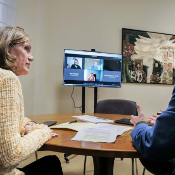 Aragón refuerza la vigilancia tras el brote de gripe aviar en Lérida y recalca la prevención Aragón refuerza la vigilancia tras el brote de gripe aviar en Lérida y recalca la prevención