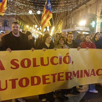 La secretaria general de ERC, Elisenda Alamany, en una de las pancartas de la manifestación de la Diada de Mallorca. EUROPA PRESS La secretaria general de ERC, Elisenda Alamany, en una de las pancartas de la manifestación de la Diada de Mallorca. EUROPA PRESS
