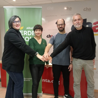 Verónica Villagrasa y José Ramón Ceresuela (CHA) con Silvia Mellado y Jorge Luis Bail (Verdes Equo Aragón). CHA. Verónica Villagrasa y José Ramón Ceresuela (CHA) con Silvia Mellado y Jorge Luis Bail (Verdes Equo Aragón). CHA.