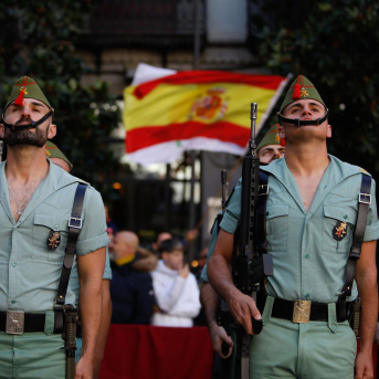 La Legión desfila durante la celebración del día de la Toma el 2 de enero de 2024 Álex Cámara - Europa Press