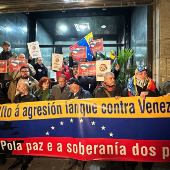 Concentración en Vigo en solidaridad con Venezuela. AGABO