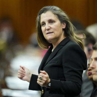 La ex vice primera ministra, Chrystia Freeland, en el Parlamento canadiense. Europa Press/Contacto/Sean Kilpatrick