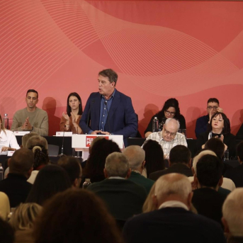 El secretario xeral del PSdeG, José Ramón Gómez Besteiro, en la reunión de su Comité Nacional, a 15 de noviembre de 2025. PSDEG El secretario xeral del PSdeG, José Ramón Gómez Besteiro, en la reunión de su Comité Nacional, a 15 de noviembre de 2025. PSDEG