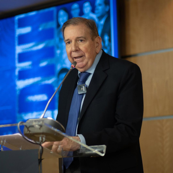 El presidente electo de Venezuela Edmundo González, durante el evento ‘Venezuela, Memoria y Justicia’, en la sede del Parlamento Europeo, a 10 de junio de 2025, en Madrid (España) Alejandro Martínez Vélez - Europa Press El presidente electo de Venezuela Edmundo González, durante el evento ‘Venezuela, Memoria y Justicia’, en la sede del Parlamento Europeo, a 10 de junio de 2025, en Madrid (España) Alejandro Martínez Vélez - Europa Press