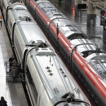 Estación de Atocha durante la operación salida por el puente de la Constitución, a 5 de diciembre de 2025, en Madrid (España). Eduardo Parra - Europa Press