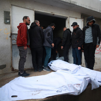 Palestinos junto a los cadáveres de varias personas muertas en un ataque del Israel contra la Franja de Gaza en diciembre de 2025, a pesar del alto el fuego en vigor desde octubre (archivo) Europa Press/Contacto/Omar Ashtawy Palestinos junto a los cadáveres de varias personas muertas en un ataque del Israel contra la Franja de Gaza en diciembre de 2025, a pesar del alto el fuego en vigor desde octubre (archivo) Europa Press/Contacto/Omar Ashtawy