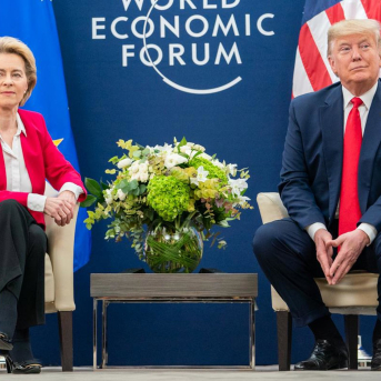 La presidenta de la Comisión Europea, Ursula von der Leyen, y el presidente de Estados Unidos, Donald Trump La presidenta de la Comisión Europea, Ursula von der Leyen, y el presidente de Estados Unidos, Donald Trump
