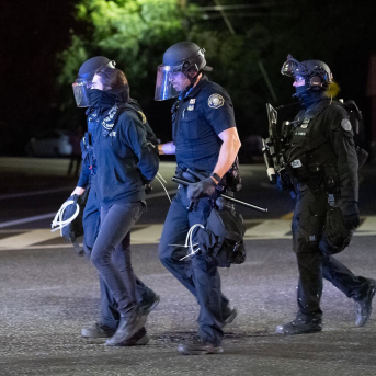 Agentes de seguridad en Portland, Estados Unidos Europa Press/Contacto/Mark McKenna Agentes de seguridad en Portland, Estados Unidos Europa Press/Contacto/Mark McKenna