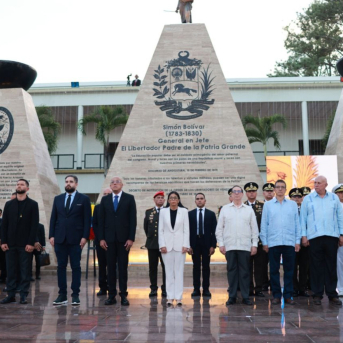 La presidenta encargada de Venezuela, Delcy Rodríguez, acompañada por otras autoridades y el ministro de Exteriores cubano, Bruno Rodríguez PRESIDENCIA DE VENEZUELA EN TELEGRAM La presidenta encargada de Venezuela, Delcy Rodríguez, acompañada por otras autoridades y el ministro de Exteriores cubano, Bruno Rodríguez PRESIDENCIA DE VENEZUELA EN TELEGRAM