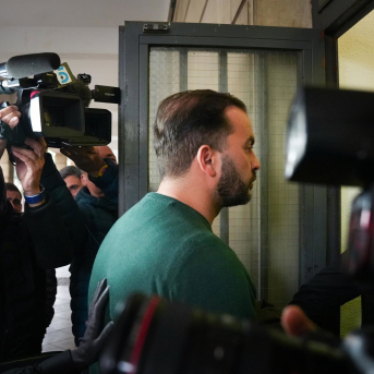 El sobrino de María del Monte, Antonio Tejado entrando a los juzgados para declarar sobre el robo a María del Monte. A 15 de marzo de 2024, en Sevilla (Andalucía, España). María José López - Europa Press El sobrino de María del Monte, Antonio Tejado entrando a los juzgados para declarar sobre el robo a María del Monte. A 15 de marzo de 2024, en Sevilla (Andalucía, España). María José López - Europa Press