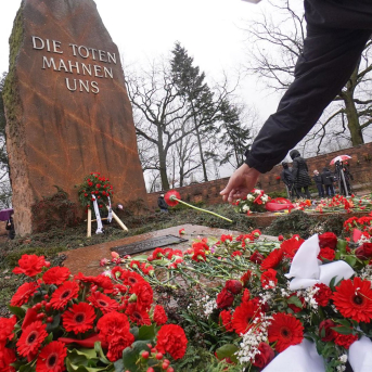 Tumba de Rosa Luxemburgo y Karl Liebknecht en el Memorial de los Socialistas de Berlín   Jörg Carstensen/dpa