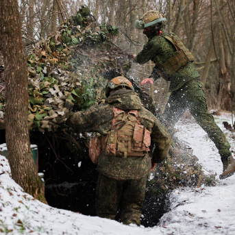 Militares del Ejército de Rusia en la provincia ucraniana de Jersón, parcialmente ocupada en el marco de la invasión lanzada en febrero de 2022 (archivo) Europa Press/Contacto/Alexei Konovalov