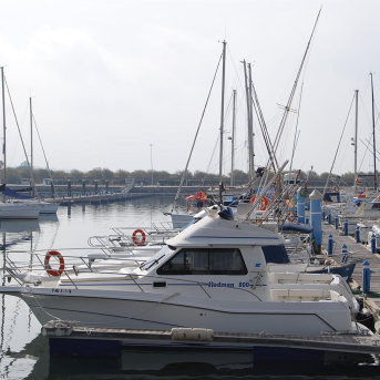 Parte de la flota pesquera andaluza se detiene por las nuevas normas de la UE