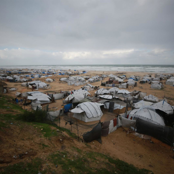 Tiendas de campaña de desplazados palestinos en la Franja de Gaza Omar Ashtawy/APA Images via ZUMA / DPA