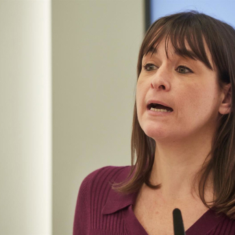 La vicepresidenta tercera del Gobierno de Navarra y consejera de Vivienda, Juventud y Políticas Migratorias, Begoña Alfaro. EDUARDO SANZ-EUROPA PRESS