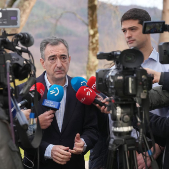 Aitor Esteban. JOSE IGNACIO UNANUE Aitor Esteban. JOSE IGNACIO UNANUE