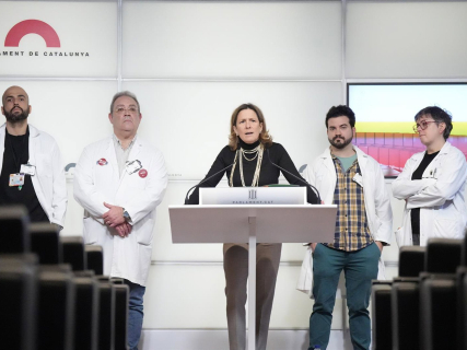 Vox y Metges de Catalunya reclaman en el Parlament un Estatuto Médico específico