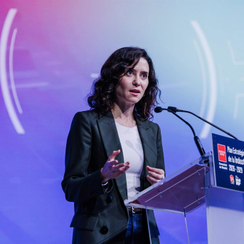 La presidenta de la Comunidad de Madrid, Isabel Díaz Ayuso, presenta el Plan Audiovisual del Gobierno regional, en Madrid Content City, a 12 de diciembre de 2025, en Tres Cantos, Madrid (España). Carlos Luján - Europa Press