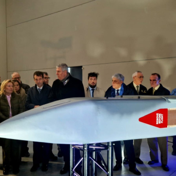 La secretaria de Estado de Defensa, Amparo Valcarce, visita la futura fábrica de drones de Indra Group en Villadangos del Páramo (León), junto a representantes de la compañía, de formaciones políticas y de otras instituciones. EUROPA PRESS