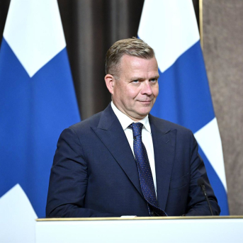 El primer ministro de Finlandia, Petteri Orpo, durante una rueda de prensa en Estonia en agosto de 2025 (archivo) Mikko Stig/Lehtikuva/dpa
