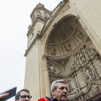El presidente de la Xunta de Galicia, Alfonso Rueda, atiende a los medios en Logroño JPEG/EUROPA PRESS
