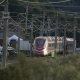 Imagen de la zona del accidente ferroviario con los convoyes de trenes siniestrados donde han comenzado los trabajos de recuperación de los mismos. A 19 de enero de 2026, en Adamuz, Córdoba | Joaquín Corchero