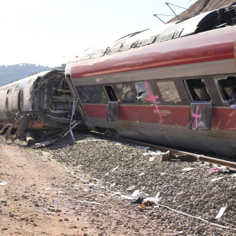 Uno de los vagones del tren de Iryo que descarriló, a 20 de enero de 2026, en Adamuz, Córdoba, Andalucía Joaquin Corchero - Europa Press