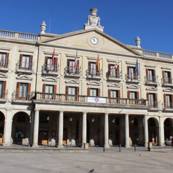 La Comisión de Hacienda avala los Presupuestos de Vitoria con el apoyo de PNV, PSE-EE y EH Bildu