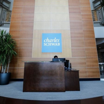 Oficinas de Charles Schwab. CHARLES SCHAWB