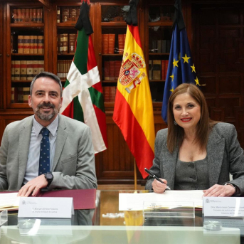 El acuerdo, suscrito por el secretario de Estado de Justicia, Manuel Olmedo, y la consejera de Justicia y Derechos Humanos del Gobierno Vasco, María Jesús San José MINISTERIO DE JUSTICIA El acuerdo, suscrito por el secretario de Estado de Justicia, Manuel Olmedo, y la consejera de Justicia y Derechos Humanos del Gobierno Vasco, María Jesús San José MINISTERIO DE JUSTICIA