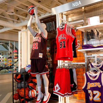 Centro de Sol dedicado a deportes EL CORTE INGLÉS
