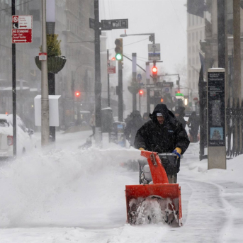 Imagen de archivo de una fuerte tormenta de nieve en Nueva York, EEUU. Europa Press/Contacto/Ron Adar, M10s