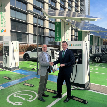 Luis Buil, director de Smart Solutions de Iberdrola, y David Sierra Lluch, director de Proyectos y Sostenibilidad de Metrovacesa. IBERDROLA