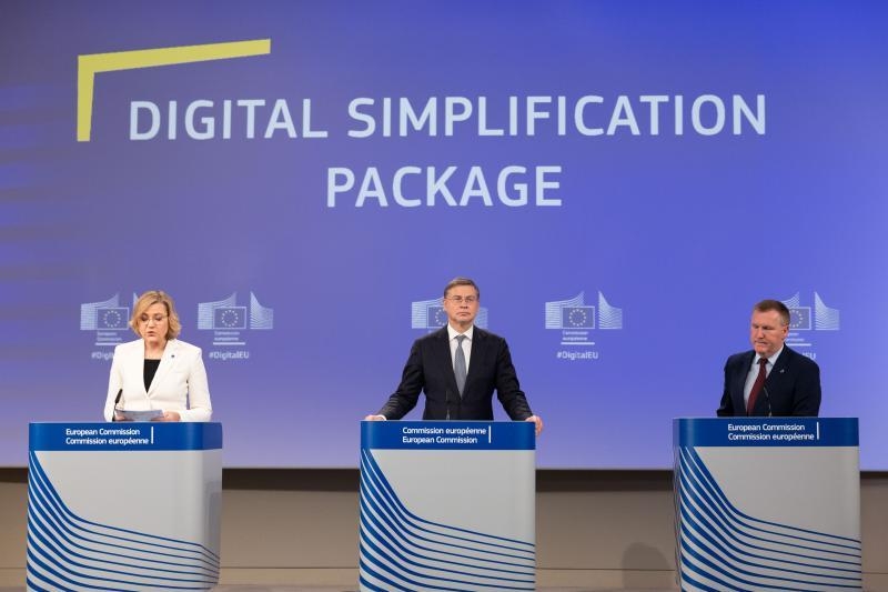  El Reglamento Ómnibus Digital se presentó el 19 de noviembre de 2025. Unión Europea.