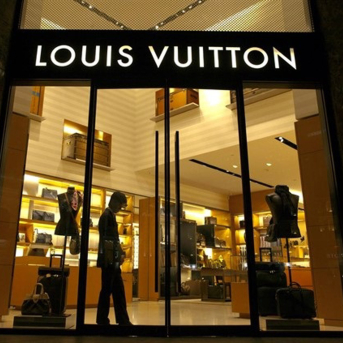 Tienda de Louis Vuitton. LOUIS VUITTON