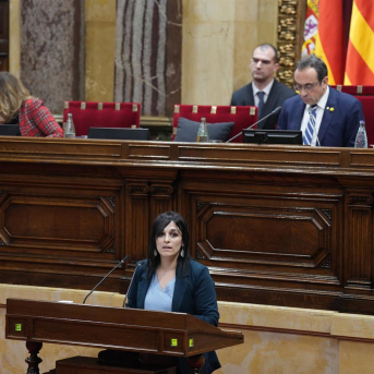 La líder de Aliança Catalana (AC), Sílvia Orriols, en el pleno del Parlament DAVID ZORRAKINO - EUROPA PRESS