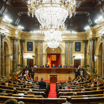 El Parlament da luz verde al dictamen del Síndic de Comptes sobre las cuentas del Govern de 2023