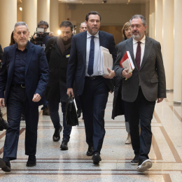 Puente defiende que la alta velocidad Madrid-Andalucía no está abandonada y destaca la reacción institucional