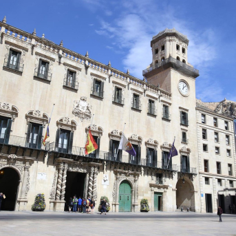 Imagen de archivo de la fachada del Ayuntamiento de Alicante ALICANTE TURISMO Imagen de archivo de la fachada del Ayuntamiento de Alicante ALICANTE TURISMO