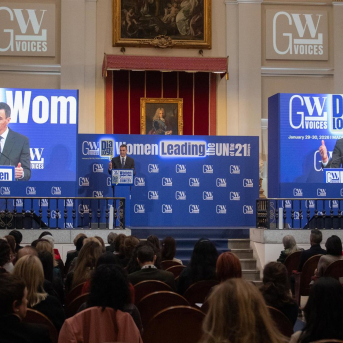 El presidente del Gobierno, Pedro Sánchez, en el acto 'Mujeres liderando la ONU del siglo XXI', en la Real Academia de Bellas Artes de San Fernando. EUROPA PRESS - FERNANDO SÁNCHEZ El presidente del Gobierno, Pedro Sánchez, en el acto 'Mujeres liderando la ONU del siglo XXI', en la Real Academia de Bellas Artes de San Fernando. EUROPA PRESS - FERNANDO SÁNCHEZ