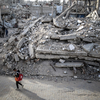 Imagen de archivo de Jan Yunis (Gaza) tras bombardeos israelíes  Europa Press/Contacto/Ramzi  Abu Amer