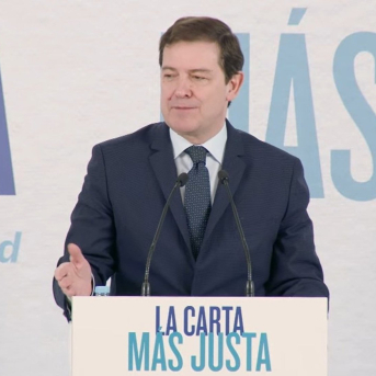 El presidente del PP de Castilla y León, Alfonso Fernández Mañueco, clausura un acto sobre financiación autonómica en Villamuriel de Cerrato (Palencia) PPCYL
