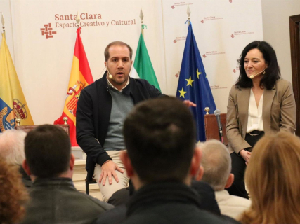 La secretaria general del PSOE de Córdoba, Rafi Crespín, junto al secretario general del PSOE de Palma del Río, Carlos Muñoz. PSOE DE CÓRDOBA