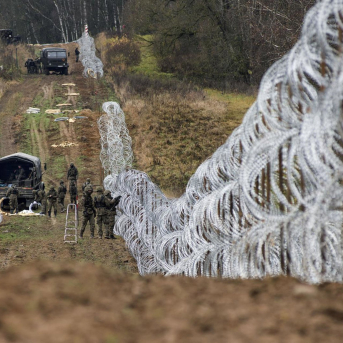 Imagen de archivo de la frontera polaca. Attila Husejnow/SOPA Images via / DPA