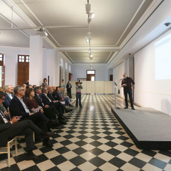 Un informe sobre pesca de arrastre respalda los caladeros actuales y pide una transición hacia la sostenibilidad