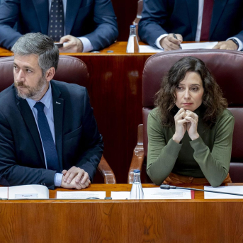 Ayuso critica que el Gobierno ataque la autonomía madrileña por el posible 155 en vivienda