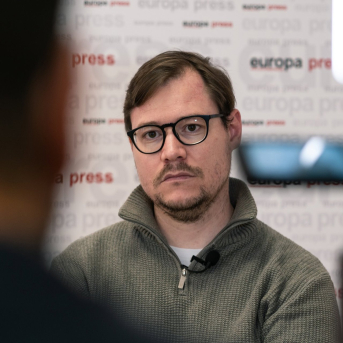 IU ofrece al PSOE buscar otros apoyos en el Congreso para aprobar el Estatuto de Castilla-La Mancha IU ofrece al PSOE buscar otros apoyos en el Congreso para aprobar el Estatuto de Castilla-La Mancha