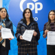 Las populares Elena Candia, Paula Prado y Nicole Grueira en la sede del PP de Lugo ÍÑIGO ROLÁN