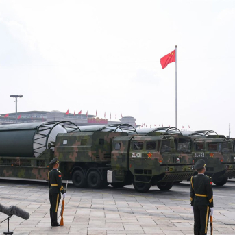 Una formación de misiles nucleares durante un desfile militar en China Europa Press/Contacto/Jiang Kehong Una formación de misiles nucleares durante un desfile militar en China Europa Press/Contacto/Jiang Kehong