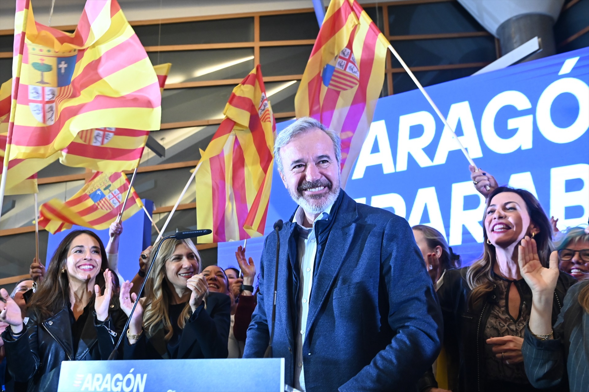 Azcón, en su comparecencia tras vencer en las elecciones de Aragón | Europapress Azcón, en su comparecencia tras vencer en las elecciones de Aragón | Europapress
